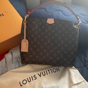 Louis Vuitton graceful p.m. like new condition… Perfect!